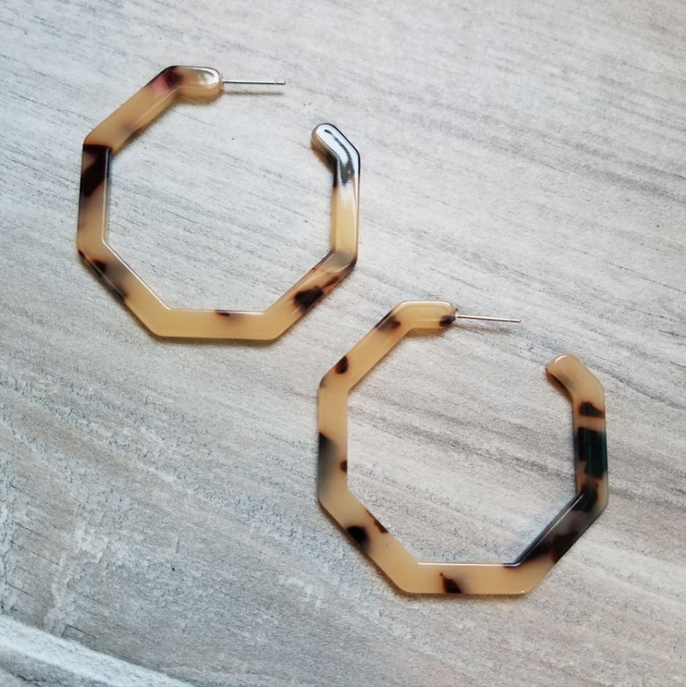 Leopard Animal Print Acrylic Dangle Hoop Earrings 2 In NEW